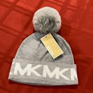 Michael Kors Women Winter Hat Gray and White MK Logo one size